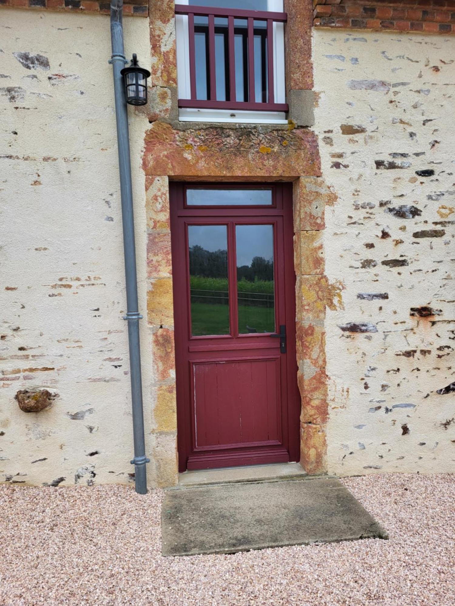 Gite Au Centre De La France Vesdun Extérieur photo